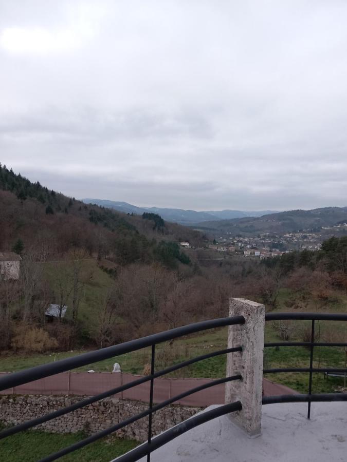 Gite De La Chirouze La Terrasse Ламастр Экстерьер фото